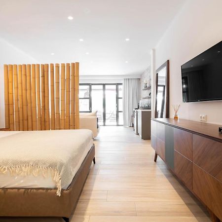 F & S Lounge Suites Parga Extérieur photo