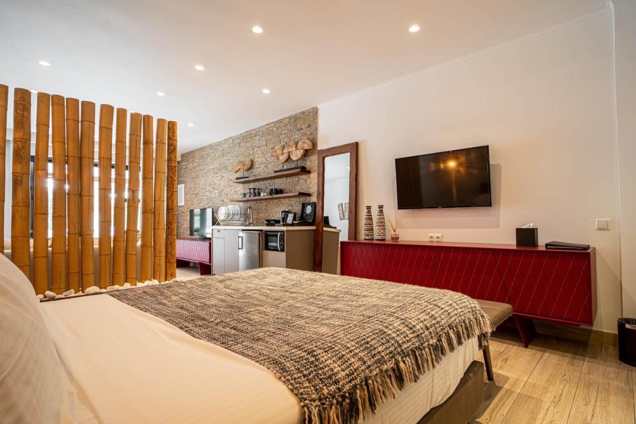 F & S Lounge Suites Parga Extérieur photo